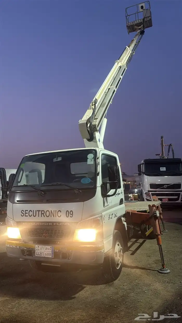 رافعة كورية مع دينه 1