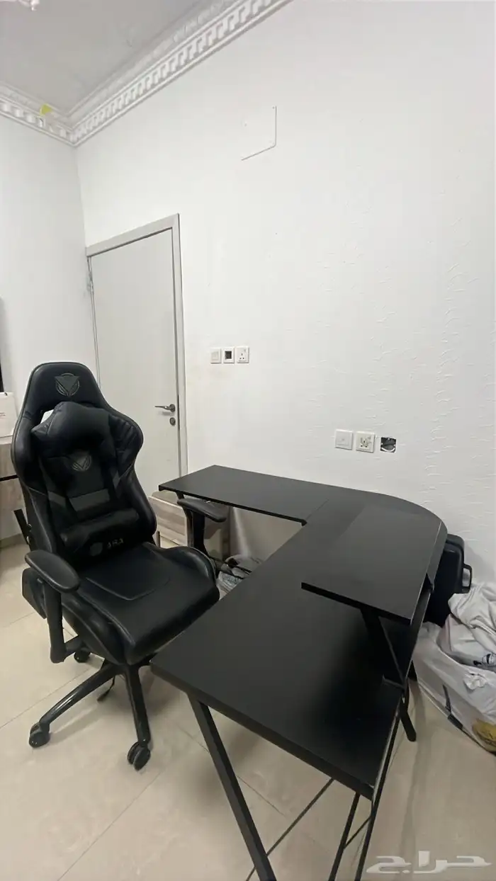 طاولة قيمنق وكرسي قيمنق 0