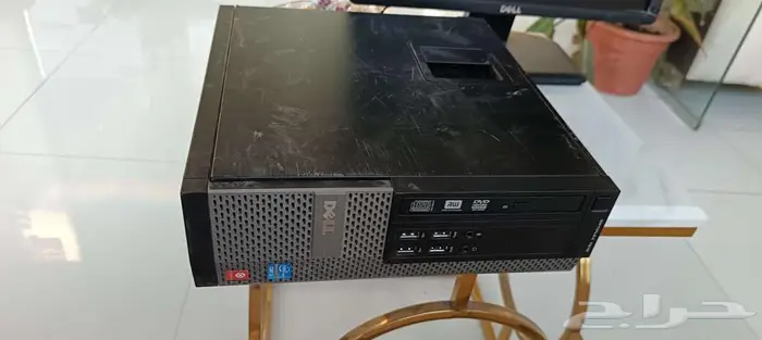 كمبيوتر و شاشه 1