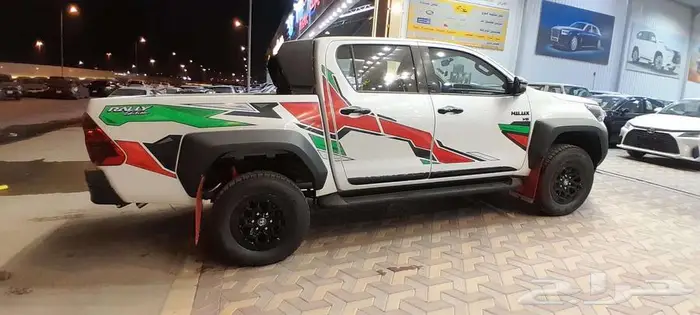 هايلوكس GR sport -بنزين توماتيك 6 سلندر 1