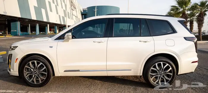 كاديلاك سعودي XT6 2021 قمة الفخامة مع لوحتها المميزه 5