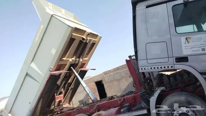 سياره مرسيدس اكتروس 2008 3