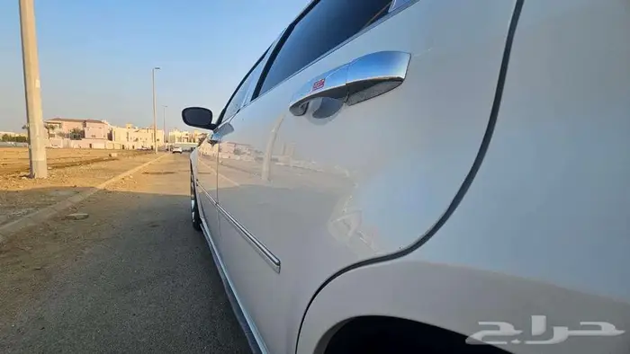 للبيع كرايسلر هيمي 2006 10