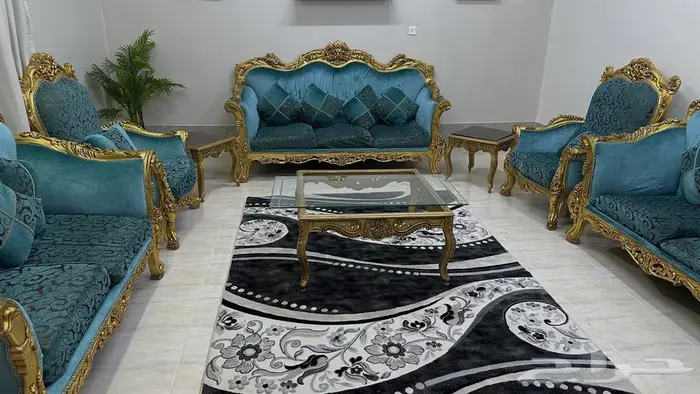 كنب مع طاولات وسجاده 1