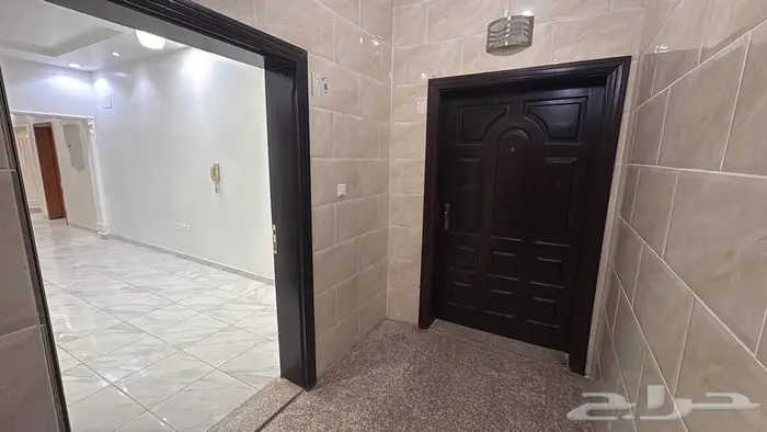 شقتين بعمارة واحد للإيجار الصالحية جدة 11