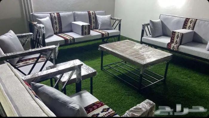 بارعون في تقديم المراجيح والجلسات البلاستيكية والحديدية 12