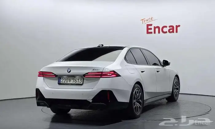 بي إم دبليو 520i M Sport 2024 - وارد كوريا 1
