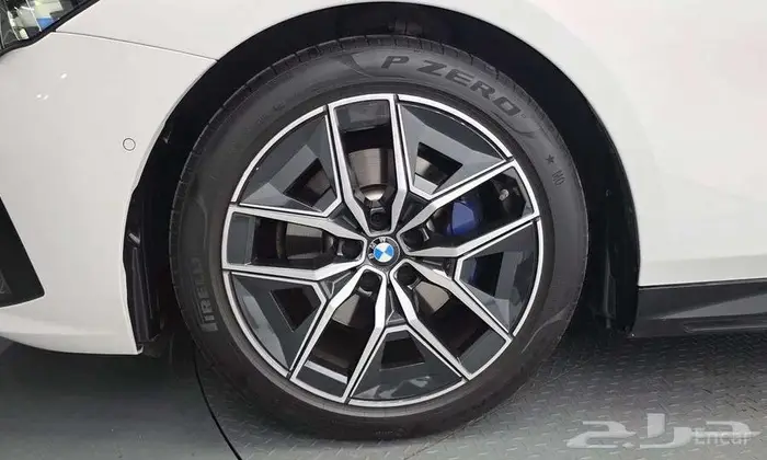 بي إم دبليو 520i M Sport 2024 - وارد كوريا 4
