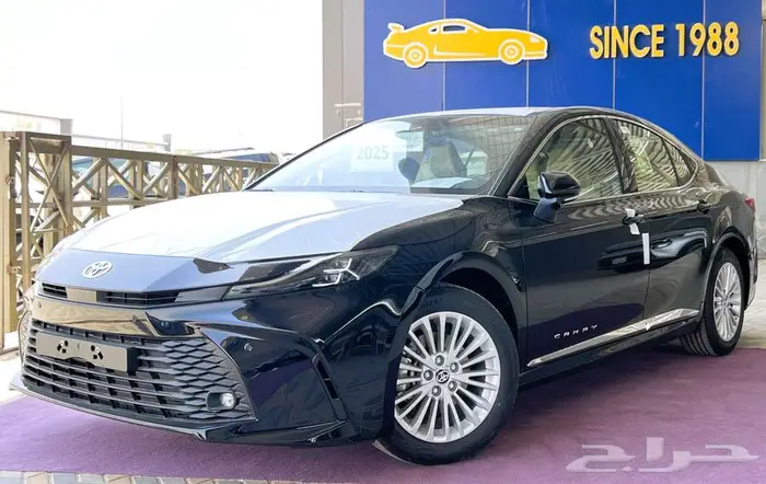 تويوتا كامري le بنزين 2025 4