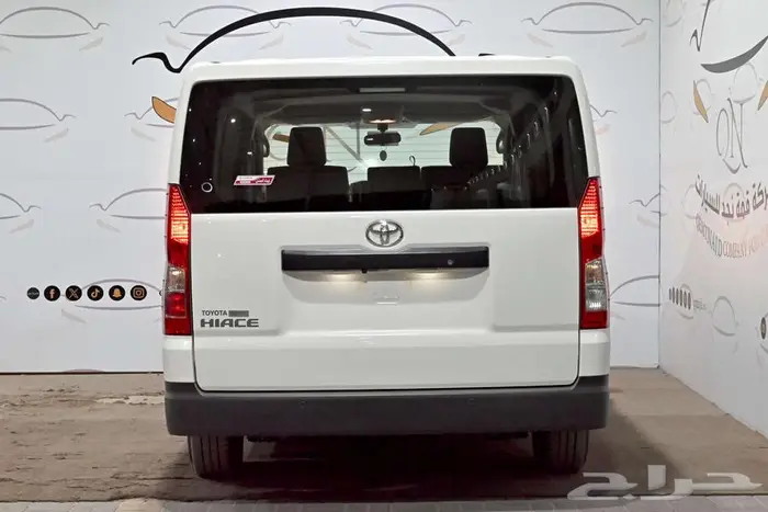 تويوتا باص هايس بضاعه سقف واطي قير عادي ديزل 2026 3