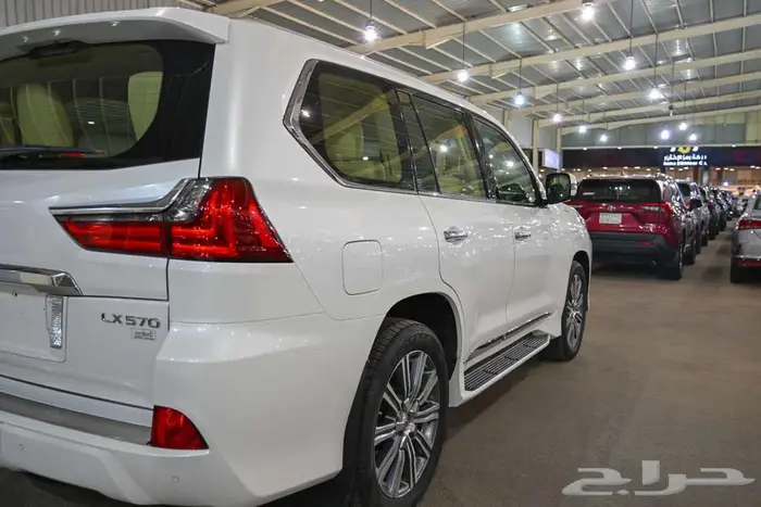 لكزس LX570 2017 سبورت 5