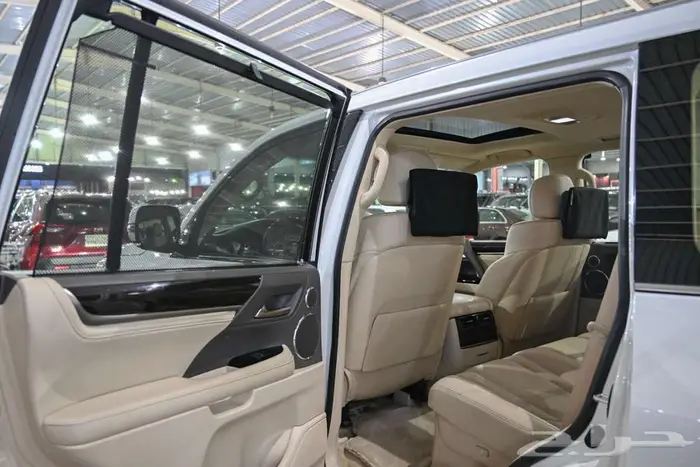 لكزس LX570 2017 سبورت 9