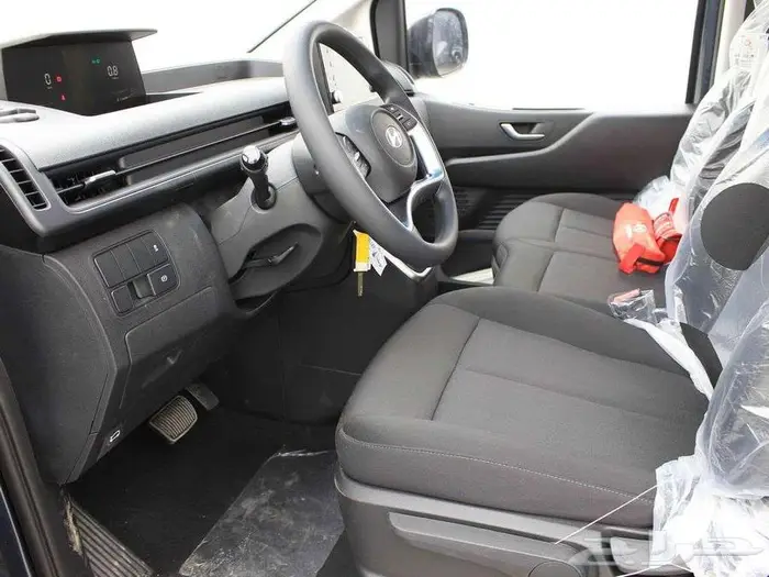 هيونداي ستاريا 9 راكب اوتوماتيك ديزل 2025 4