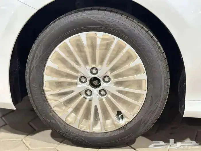 تويوتا كامري LE بنزين موديل 2025 5