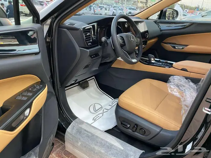 لكزس NX350 AA بنزين 2026 (اسود) 15