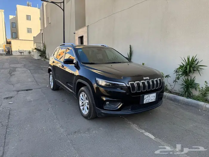 جيب شيروكي 6 سلندر 2020 للبيع 19