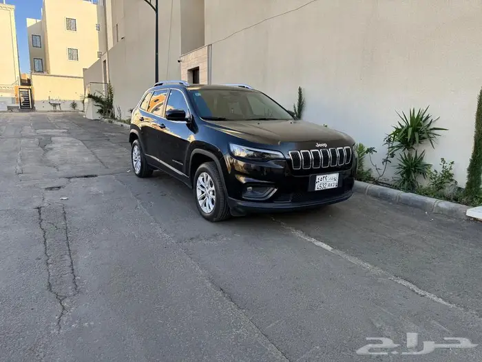 جيب شيروكي 6 سلندر 2020 للبيع 0