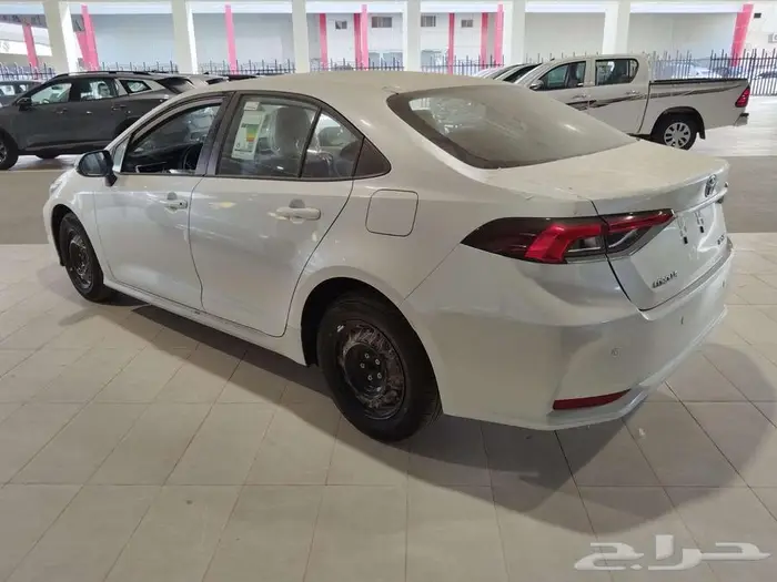 تويوتا كورولا 2.0 ستاندر 2025 (عروض الاقساط ) 4