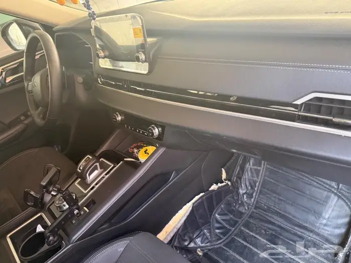 ميتسوبيشي أوتلاندر 2025 للتنازل من غير مقابل 3