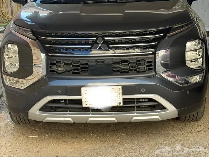 ميتسوبيشي أوتلاندر 2025 للتنازل من غير مقابل 0