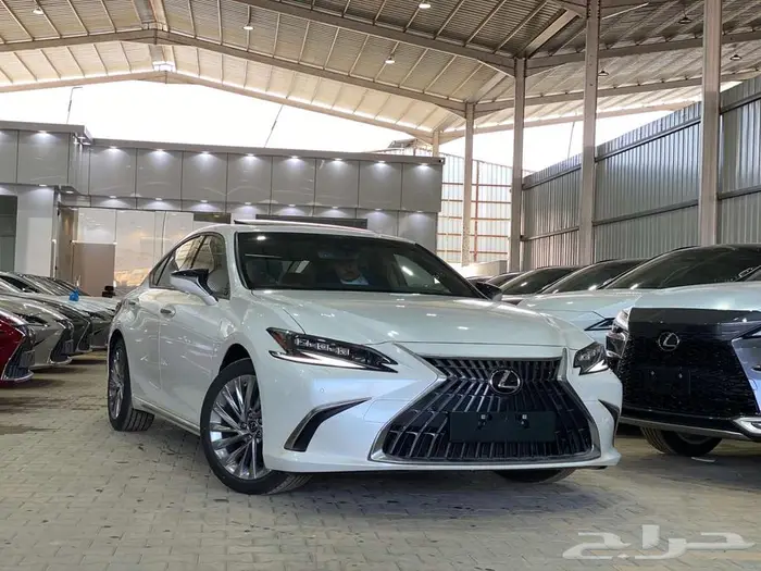 لكزس ES 300 HH موديل 2025 - خليجي أقل سعر 11