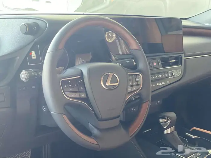 لكزس ES 300 HH موديل 2025 - خليجي أقل سعر 18