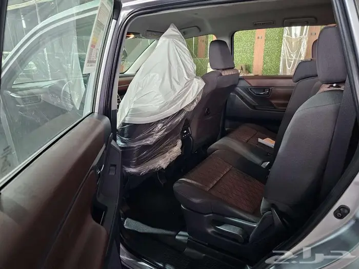 تويوتا انوفا GL 2.0 بنزين 2025 - سعودي 8