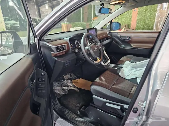 تويوتا انوفا GL 2.0 بنزين 2025 - سعودي 3