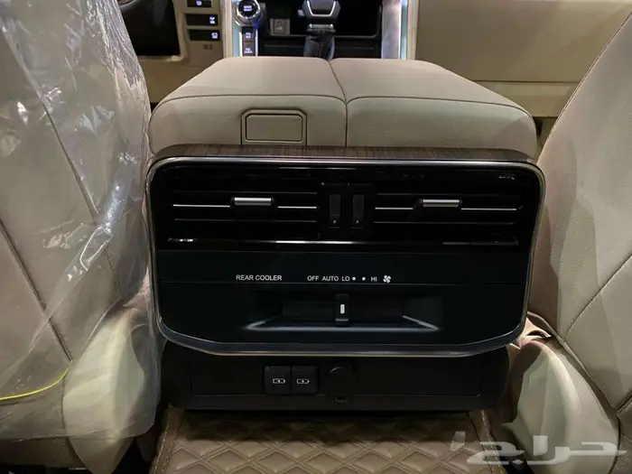 تويوتا جي اكس ار 4 2025 ابيض بنزين سعودي 46