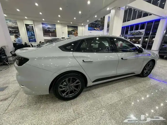 فورد تورس تريند 2025 5