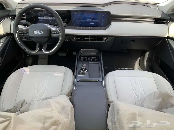 فورد توورس تيتانيوم موديل 2026 7