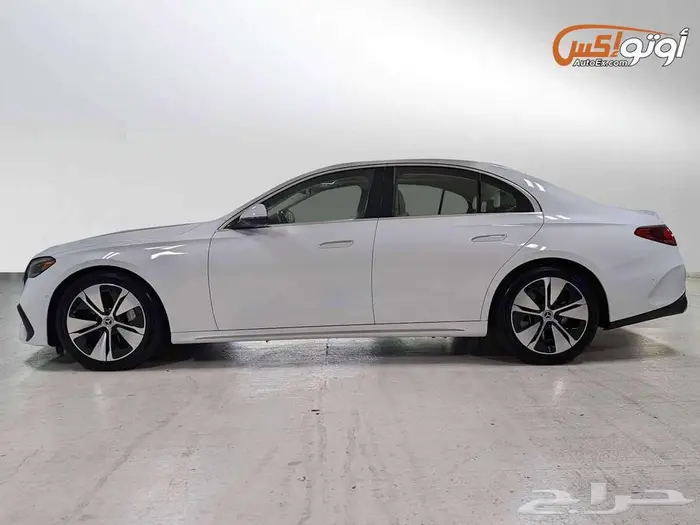 2025 مرسيدس E450 3