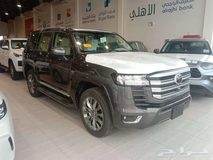 تويوتا لاندكرورزر GXR L4 2025 0