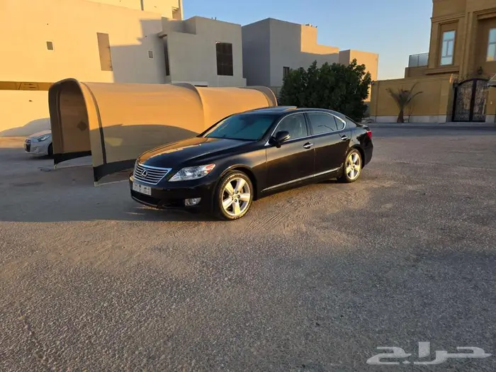 لكزس LS460 لارج 2012 4