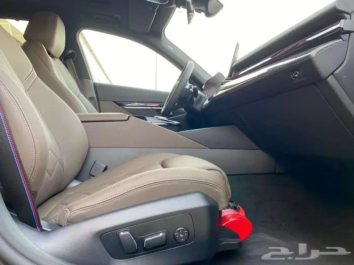 بي ام دبليو الفئه 520I ام كت 2026 استلام فورى 3