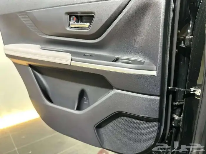 تويوتا فيلوز GLX موديل 2025 13