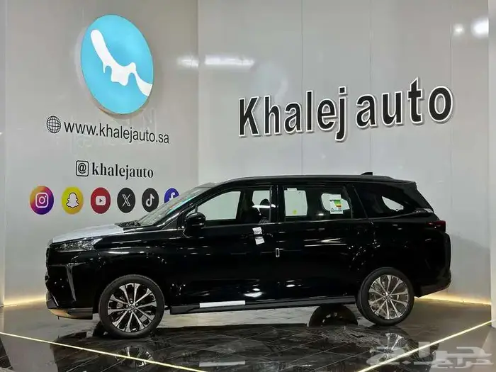 تويوتا فيلوز GLX موديل 2025 1