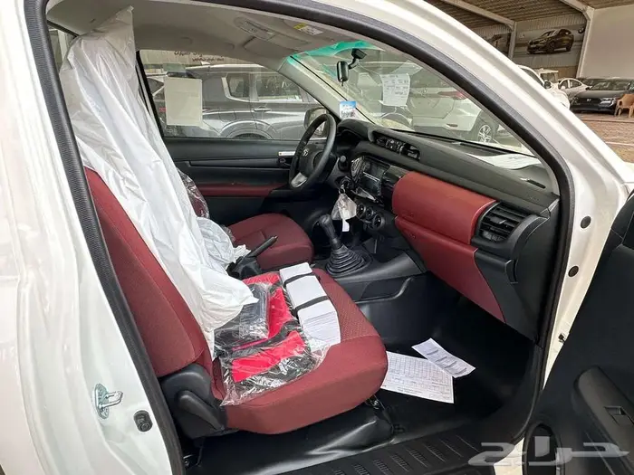 تويوتا هايلكس غماره ديزل GL بدون دبل ماكينه 2.4 موديل 2025 8