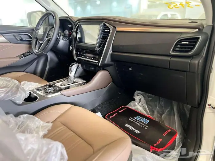 ايسوزو MUX و 2025 2024 ام يو اكس 10