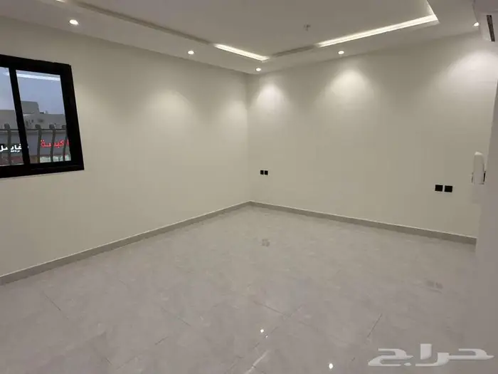 شقة فاخرة للبيع حي الرمال 2