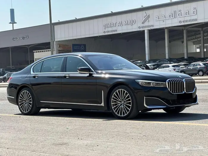 BMW - بي ام دبليو الفئة السابعة 730LI 2022 1