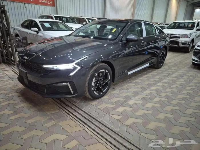 كيا K5 استندر فتحة سقف 2026 0