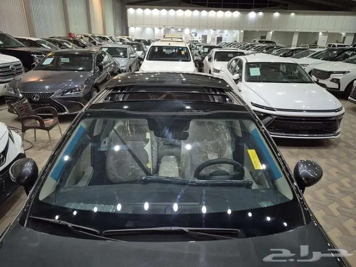 كيا K5 استندر فتحة سقف 2026 8