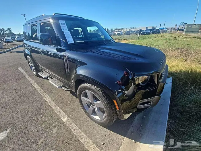 2024 Land Rover Defender 110 X-Dynamic SE 2