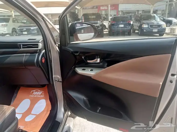 تويوتا انوفا 2017 5