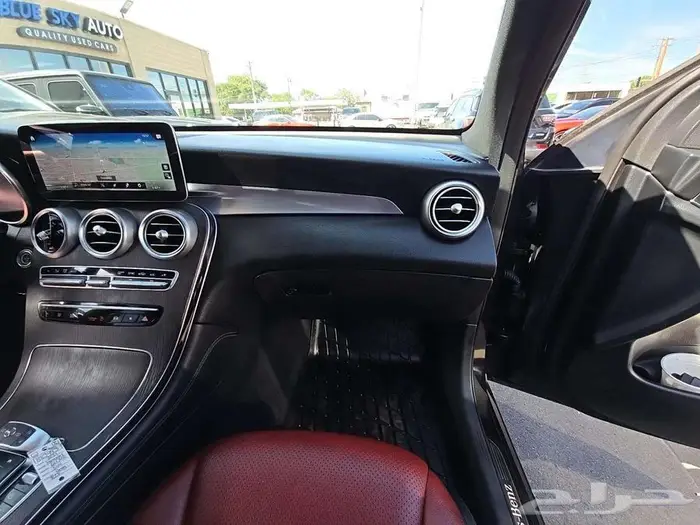 2021 Mercedes-Benz GLC GLC 300 12