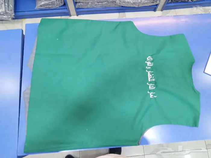 متوفر طباعة و تطريز على الزي الموحد بجميع المقاسات 1