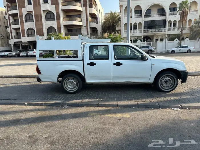 ايسوزو ديماكس 2011 غمارتين 6