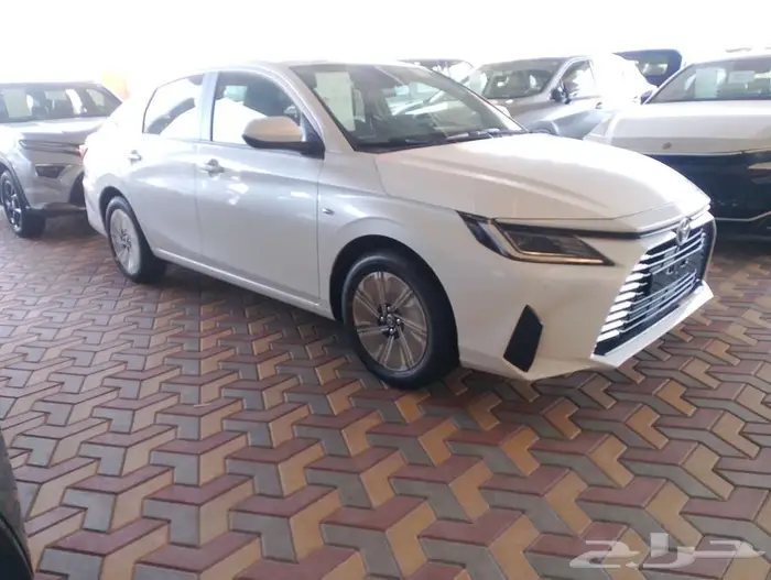 تويوتا يارس Y بلاس اصفار سعودي 2026 1