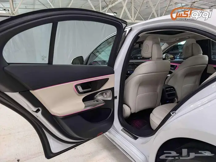 2025 مرسيدس E450 12